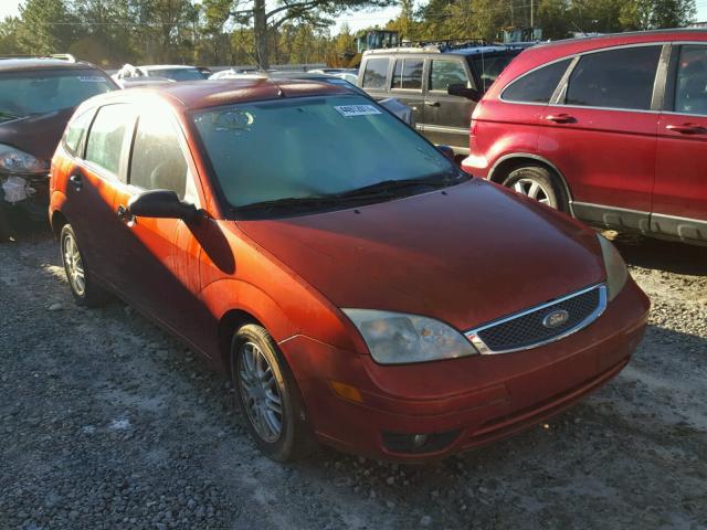 3FAFP37N65R107396 - 2005 FORD FOCUS ORANGE photo 1