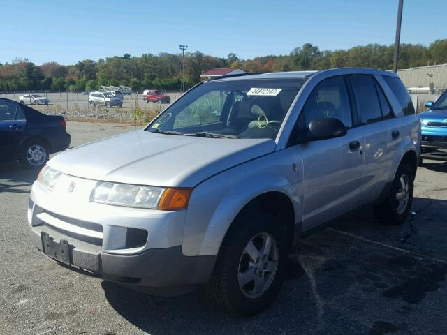 5GZCZ23D55S850908 - 2005 SATURN VUE SILVER photo 2