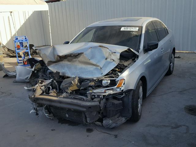 3VW2K7AJ1CM341456 - 2012 VOLKSWAGEN JETTA BASE 灰色 照片 2