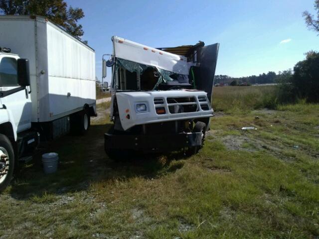 4UZAARBW05CU66813 - 2005 FREIGHTLINER CHASSIS M WHITE photo 9