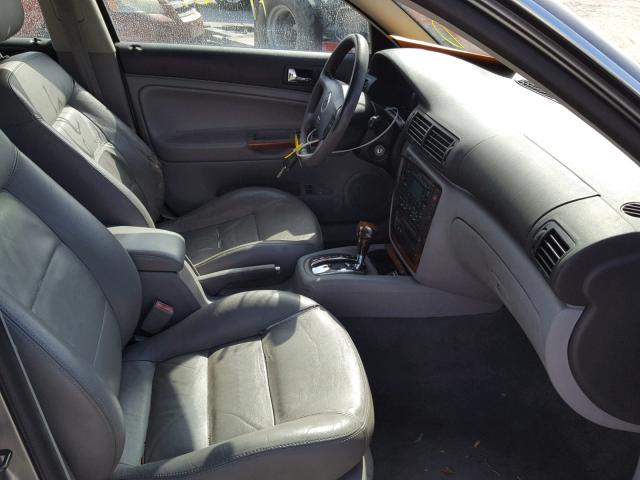 WVWRH63B43P097201 - 2003 VOLKSWAGEN PASSAT GLX CHARCOAL photo 5