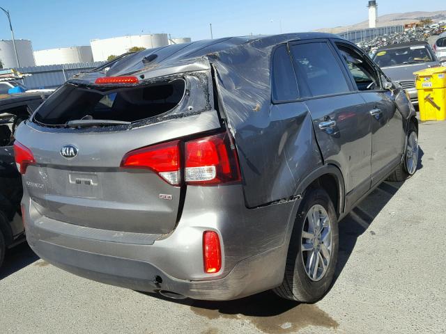 5XYKT3A69FG551373 - 2015 KIA SORENTO LX GRAY photo 4