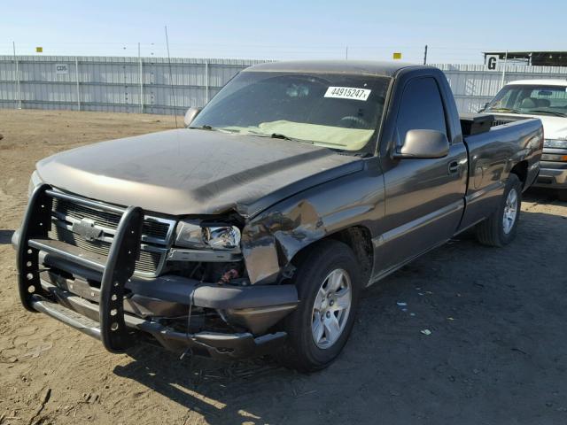 1GCEC14X37Z120312 - 2007 CHEVROLET SILVERADO BROWN photo 2