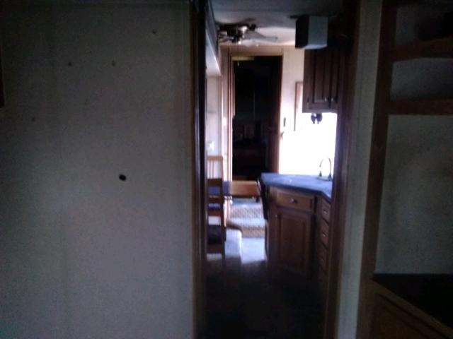 16F62E5R661A07095 - 2006 CARR CAMPER TRL WHITE photo 8