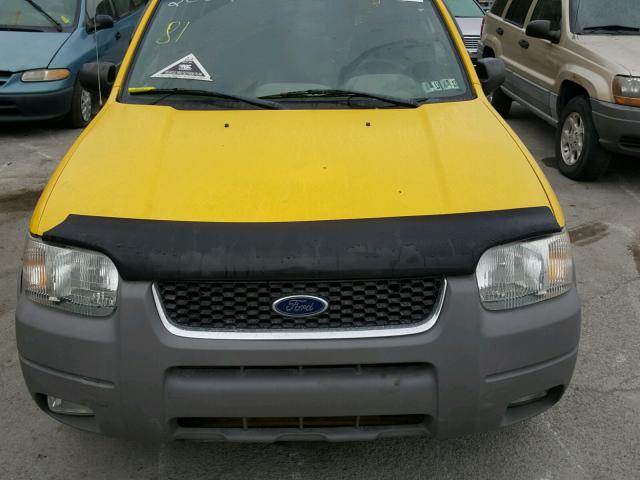 1FMYU03132KC61914 - 2002 FORD ESCAPE XLT YELLOW photo 9