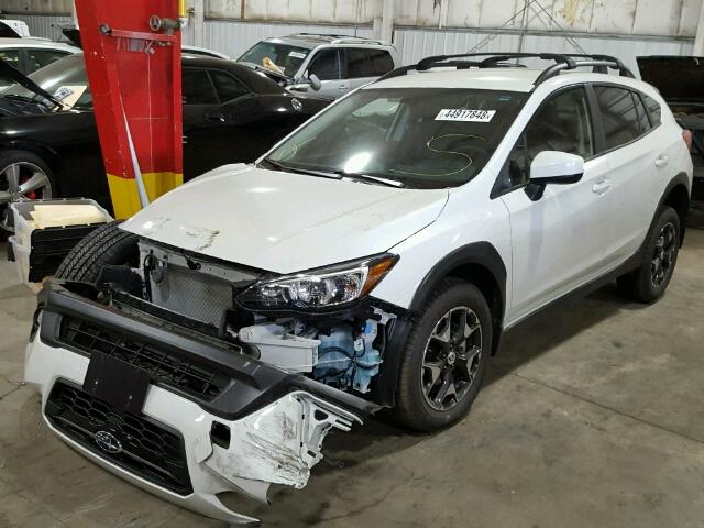 JF2GTABC3JH250579 - 2018 SUBARU CROSSTREK WHITE photo 2