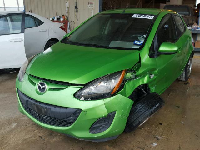 JM1DE1KYXC0139651 - 2012 MAZDA MAZDA2 GREEN photo 2