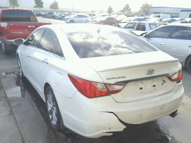 5NPEC4AC8CH368284 - 2012 HYUNDAI SONATA SE WHITE photo 3