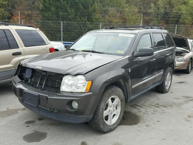 1J4HR58265C591852 - 2005 JEEP GRAND CHER GRAY photo 2