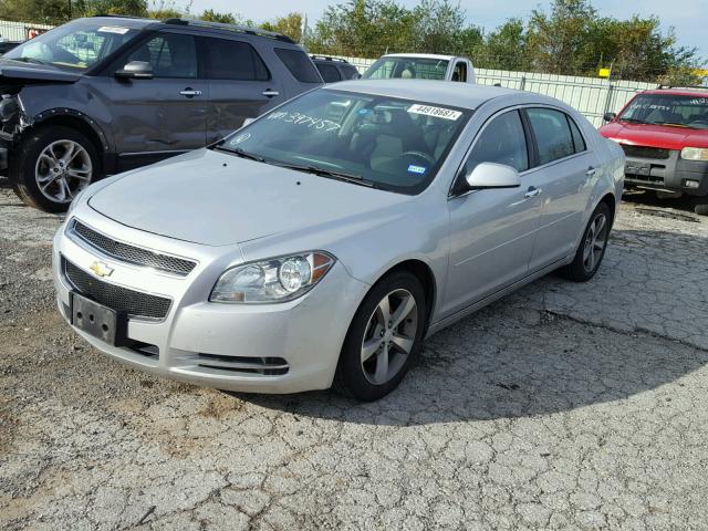 1G1ZC5E01CF397457 - 2012 CHEVROLET MALIBU 1LT SILVER photo 2