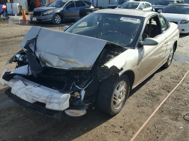 1G8ZY12731Z243566 - 2001 SATURN SC2 GOLD photo 2