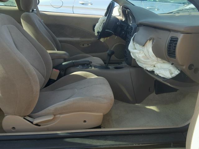 1G8ZY12731Z243566 - 2001 SATURN SC2 GOLD photo 5