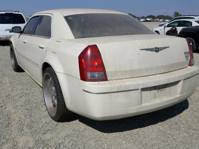 2C3KA53G67H759368 - 2007 CHRYSLER 300 TOURIN CREAM photo 3