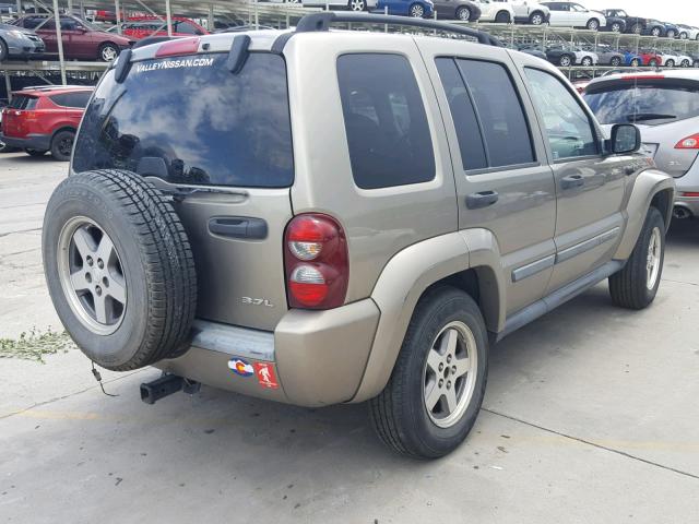 1J4GL38K65W671393 - 2005 JEEP LIBERTY RE GOLD photo 4