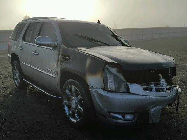 1GYFK63808R236612 - 2008 CADILLAC ESCALADE SILVER photo 1