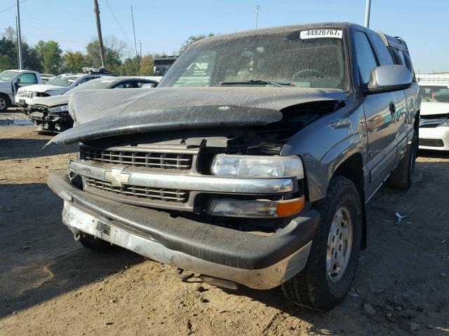 2GCEK19T0Y1286239 - 2000 CHEVROLET SILVERADO GRAY photo 2