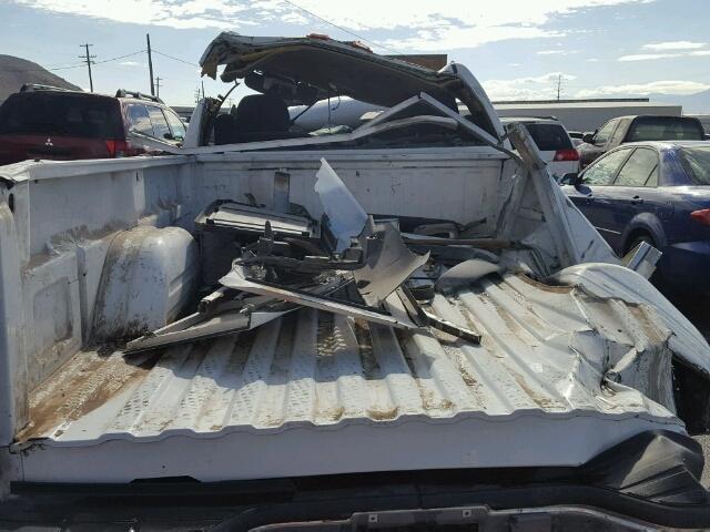 1GCHK24171E274716 - 2001 CHEVROLET SILVERADO WHITE photo 6