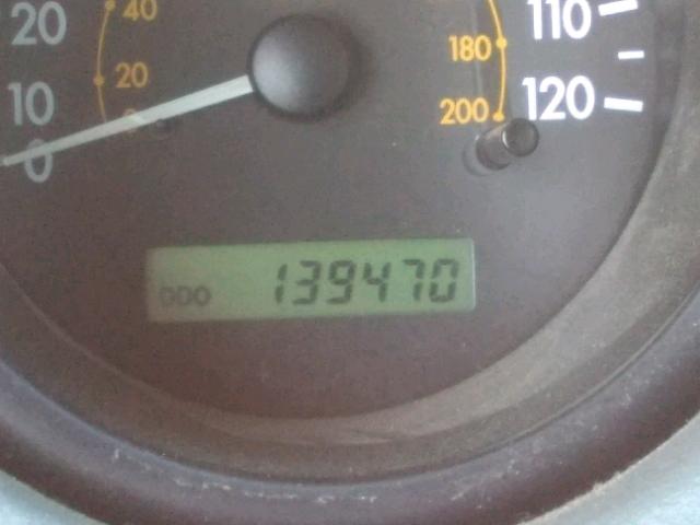 KL1TD62655B462269 - 2005 CHEVROLET AVEO BASE Күміс фото 8