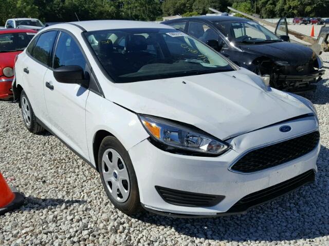 1FADP3E29HL332639 - 2017 FORD FOCUS S WHITE photo 1