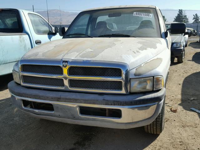 1B7HC16Y9TS586395 - 1996 DODGE RAM 1500 WHITE photo 2