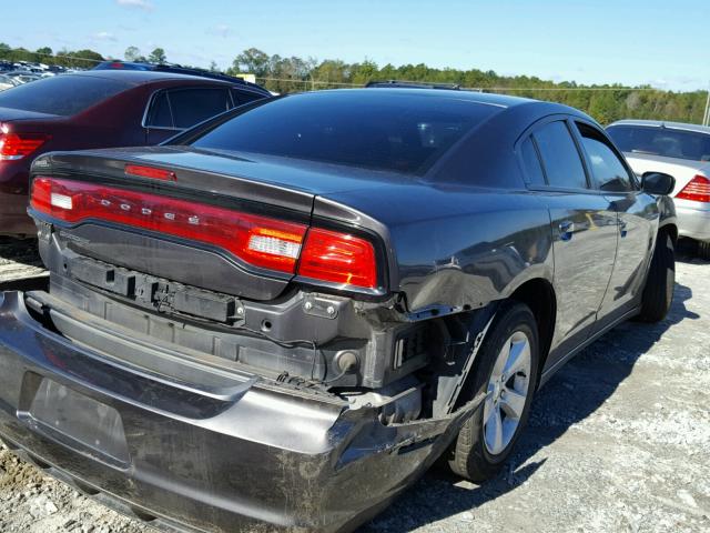 2C3CDXBGXDH680922 - 2013 DODGE CHARGER SE GRAY photo 4