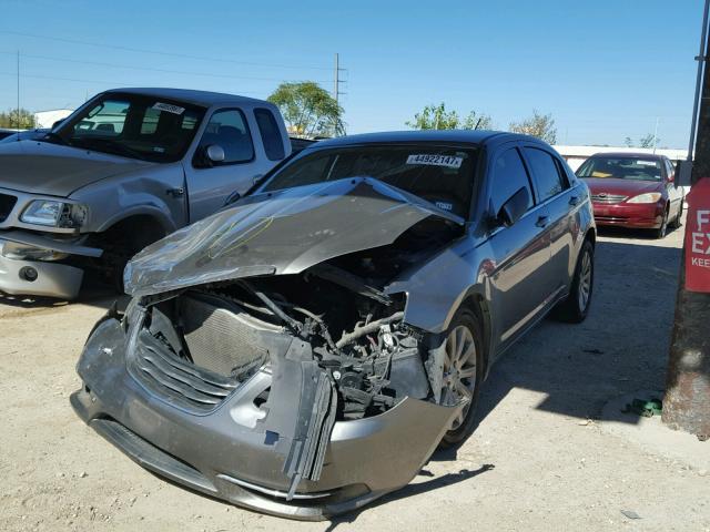 1C3CCBBB0DN615370 - 2013 CHRYSLER 200 TOURIN GRAY photo 2