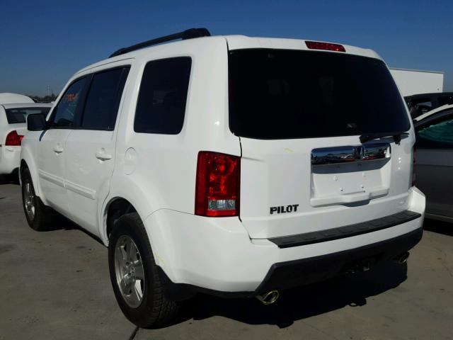 5FNYF3H49BB028846 - 2011 HONDA PILOT WHITE photo 3