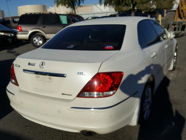 JH4KB16698C003315 - 2008 ACURA RL WHITE photo 4