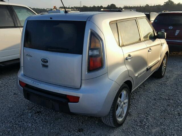 KNDJT2A22B7725259 - 2011 KIA SOUL + SILVER photo 4