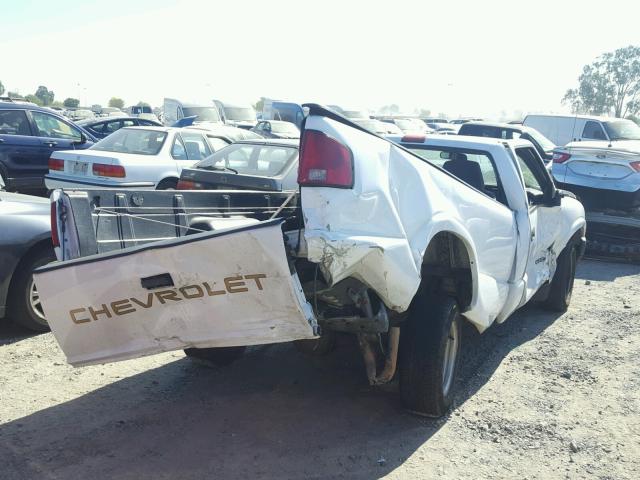 1GCCS14W628210036 - 2002 CHEVROLET S TRUCK S1 WHITE photo 4