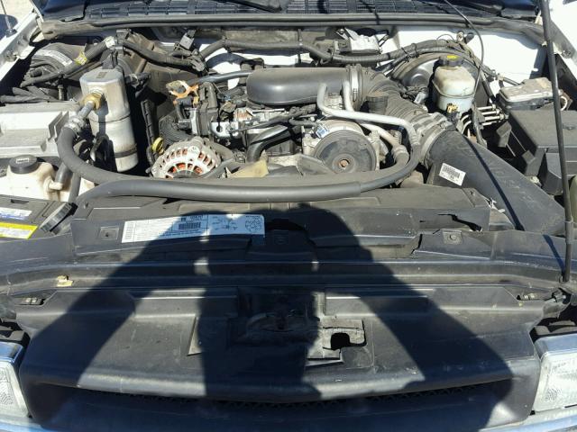 1GCCS14W628210036 - 2002 CHEVROLET S TRUCK S1 WHITE photo 7