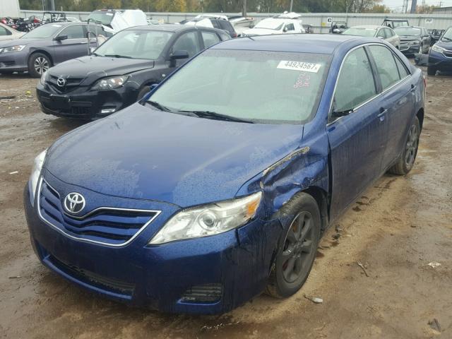 4T4BF3EK7BR141132 - 2011 TOYOTA CAMRY BASE BLUE photo 2