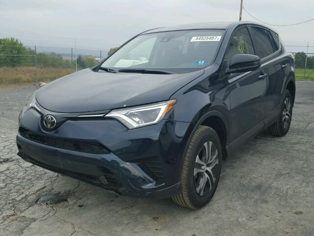 JTMBFREV0HJ170557 - 2017 TOYOTA RAV4 LE Mavi foto 2