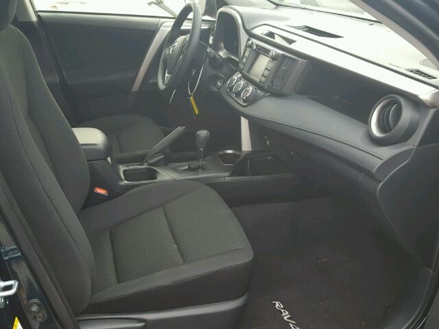 JTMBFREV0HJ170557 - 2017 TOYOTA RAV4 LE Mavi foto 5