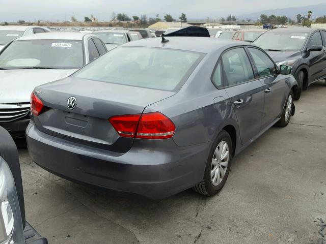 1VWAP7A32DC139808 - 2013 VOLKSWAGEN PASSAT S Արծաթագույն լուսանկար 4