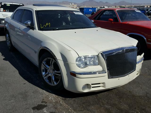 2C3AA63H05H501905 - 2005 CHRYSLER 300C WHITE photo 1