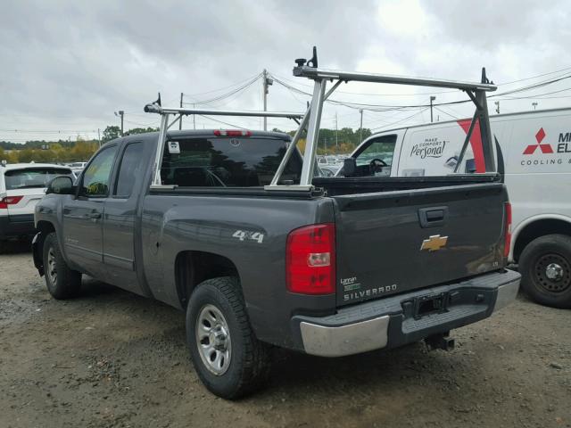 1GCSKREA3AZ260902 - 2010 CHEVROLET SILVERADO GRAY photo 3