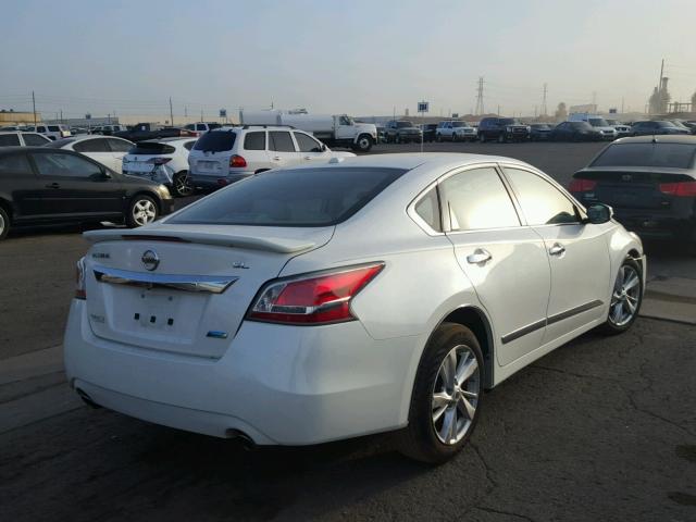 1N4AL3AP5EC165403 - 2014 NISSAN ALTIMA 2.5 WHITE photo 4