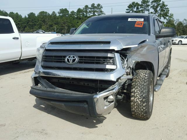 5TFDW5F10FX443956 - 2015 TOYOTA TUNDRA CRE SILVER photo 9