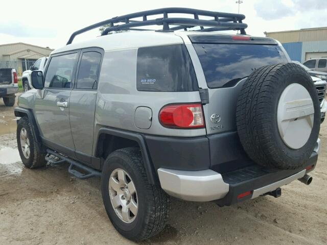 JTEBU11F39K058820 - 2009 TOYOTA FJ CRUISER SILVER photo 3