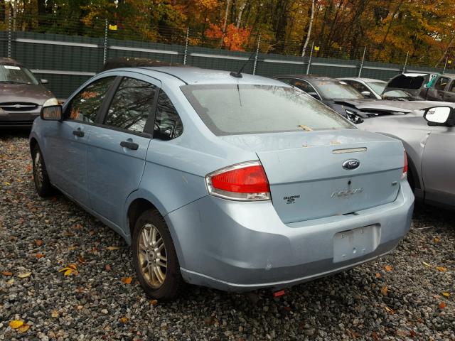 1FAHP35N79W117904 - 2009 FORD FOCUS BLUE photo 3