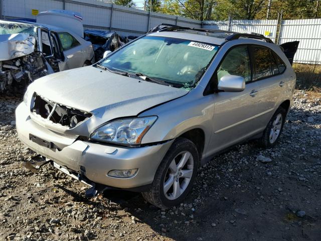 2T2HA31U05C082209 - 2005 LEXUS RX 330 SILVER photo 2