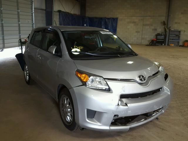 JTKKUPB40E1043110 - 2014 TOYOTA SCION XD SILVER photo 1