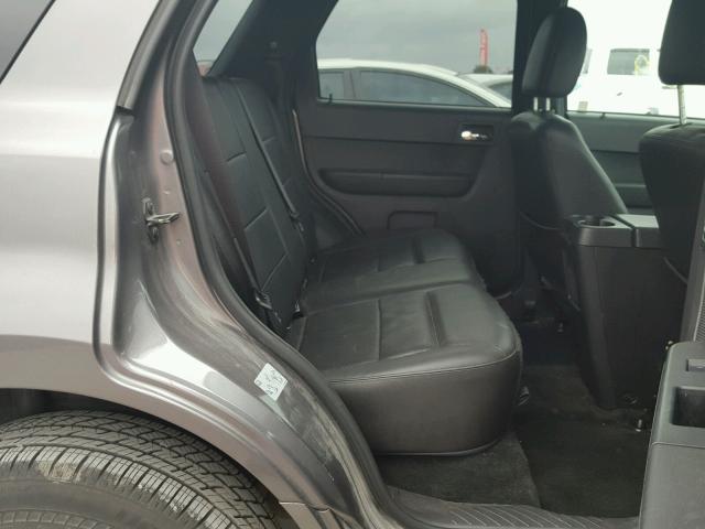 1FMCU0EG0CKC17138 - 2012 FORD ESCAPE SILVER photo 6