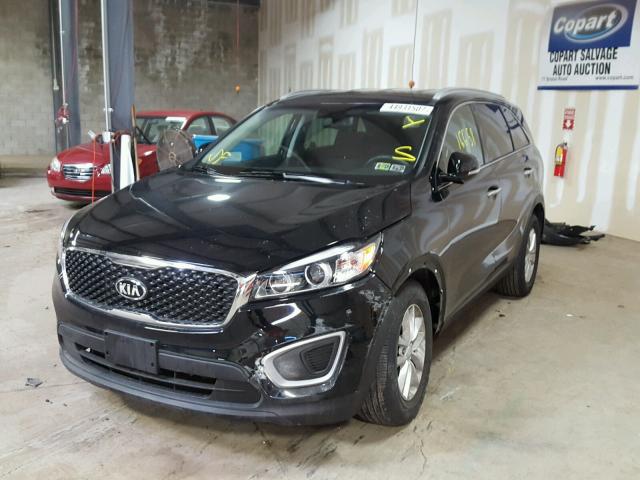 5XYPG4A33GG158217 - 2016 KIA SORENTO LX BLACK photo 2