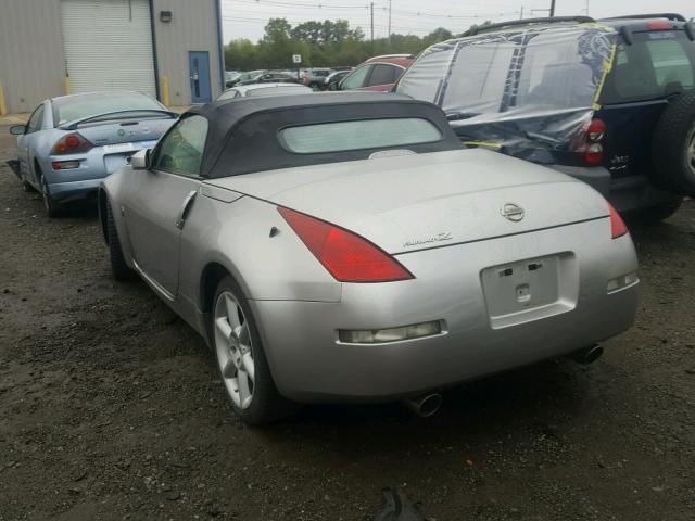 JN1AZ36A75M751000 - 2005 NISSAN 350Z ROADS SILVER photo 3