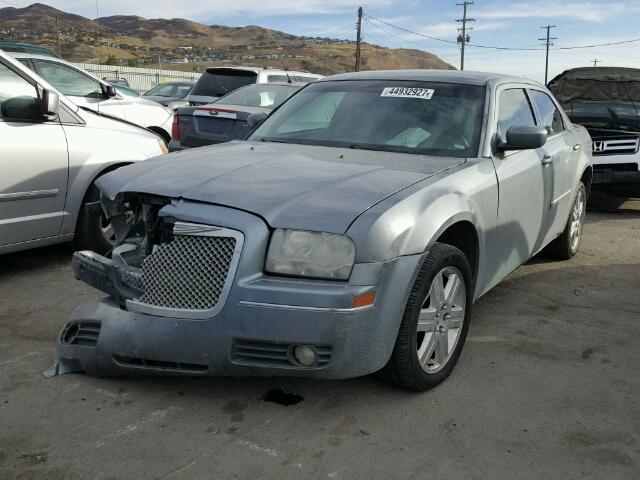 2C3KK53GX6H295965 - 2006 CHRYSLER 300 TOURIN GRAY photo 2