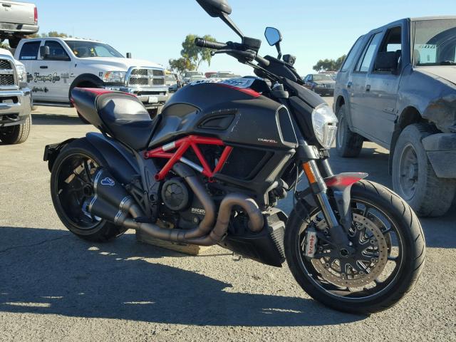 ZDM13BSW6FB024636 - 2015 DUCATI DIAVEL RED photo 1