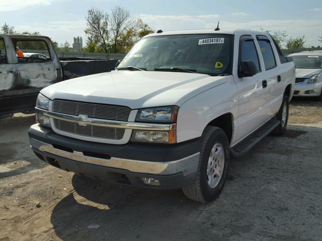 3GNEK12T74G267853 - 2004 CHEVROLET AVALANCHE WHITE photo 2