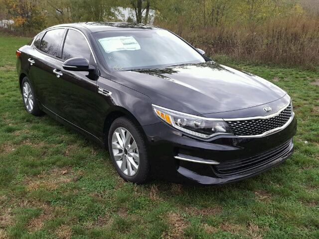 5XXGU4L36JG196820 - 2018 KIA OPTIMA BLACK photo 1